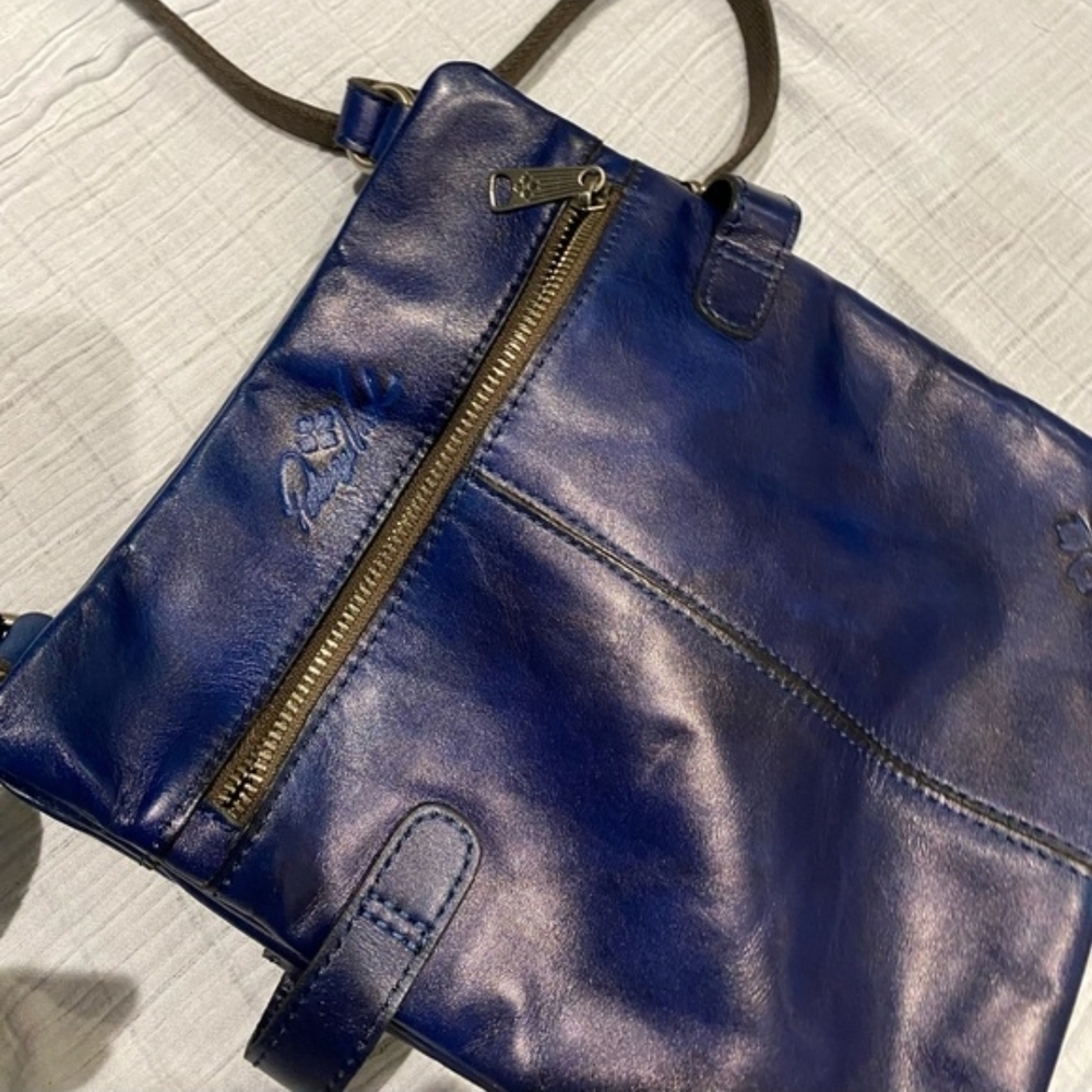 Patricia Nash Blue Embossed Leather Crossbody Bag - Picture 3 of 7